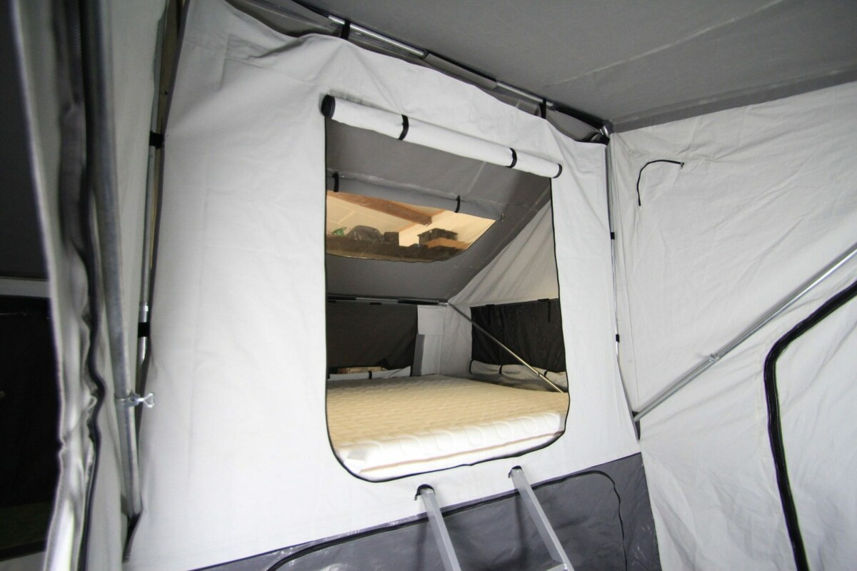 Partition for FAMILY Sleeping Cabin